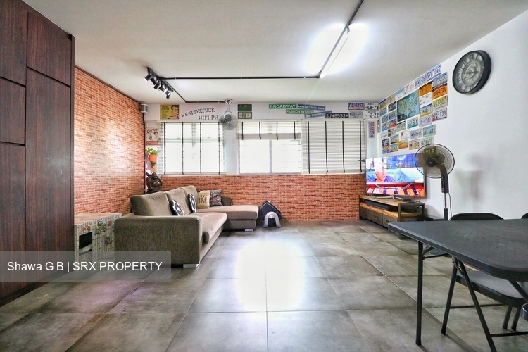 Woodlands Crescent thumbnail photo